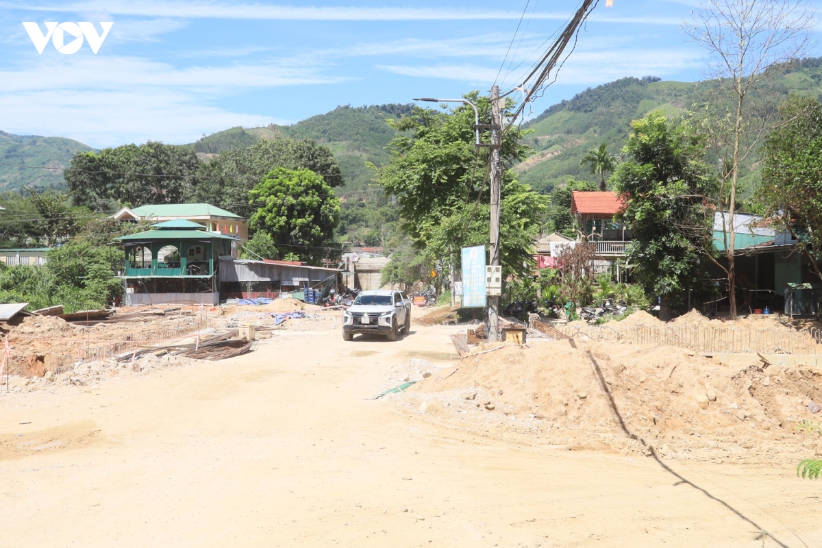 cau 79 ty dong o quang ngai cho duong dan, nha thau cho mat bang hinh anh 3
