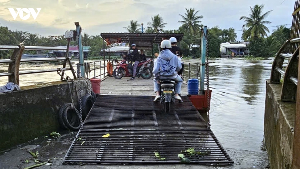 sau vu lat pha tu che, can tho ra soat toan bo phuong tien thuy hinh anh 2