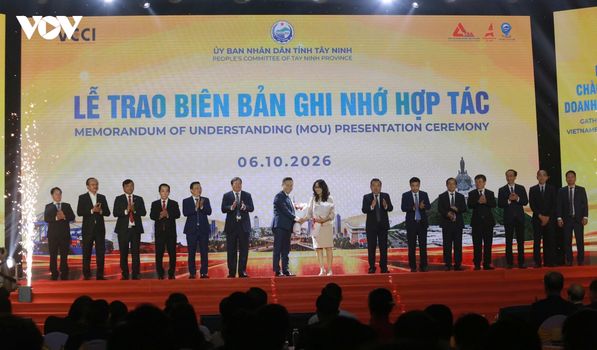 Chính quyền Tây Ninh đồng hành, doanh nghiệp chủ động kiến tạo giá trị