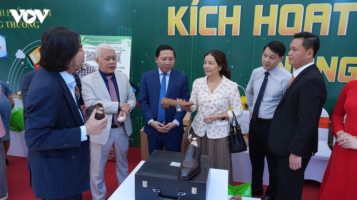 ha noi ra mat kenh tiktok ocop, ket noi san pham thu do voi thi truong so hinh anh 1