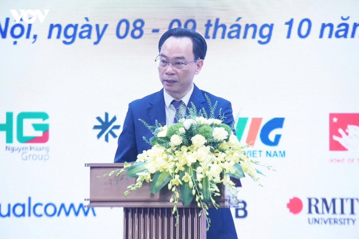 bo truong hoang minh son giao duc phai lam chu ai hinh anh 1
