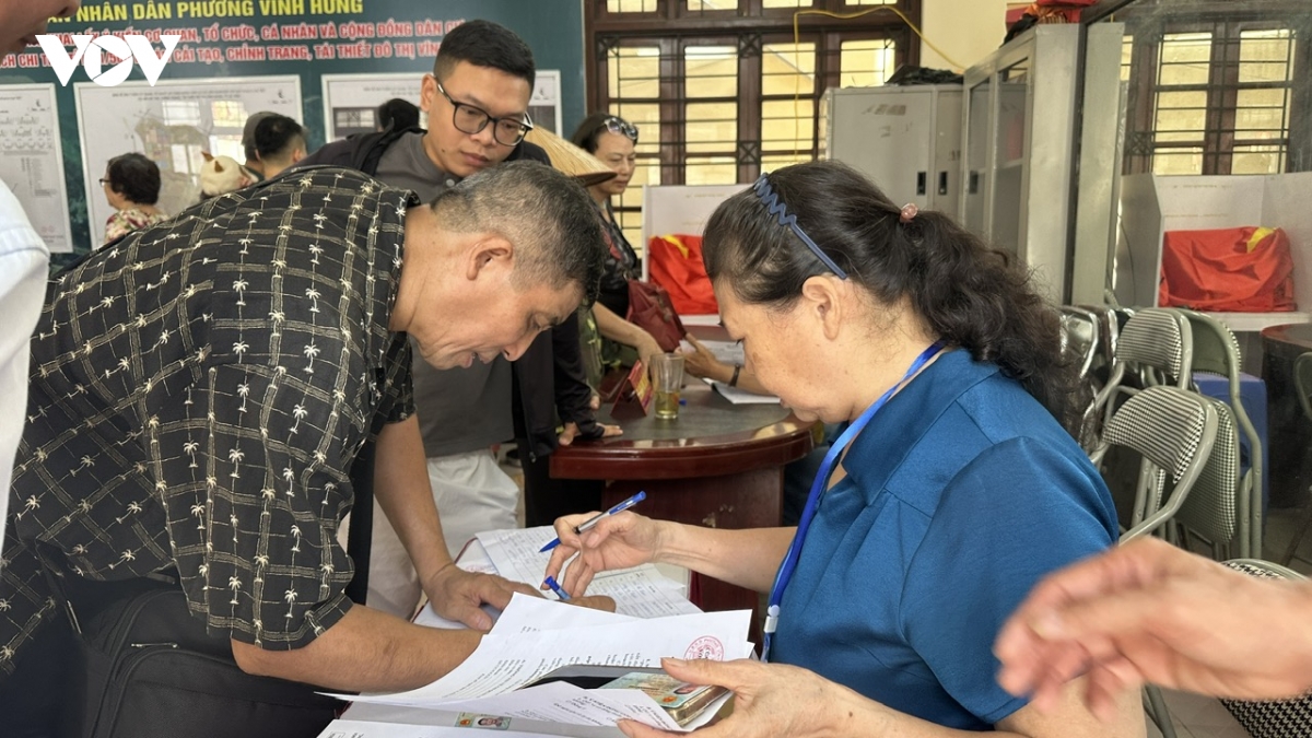 nguoi dan vinh hung gop y quy hoach tai thiet do thi, kien nghi bao dam quyen loi hinh anh 9