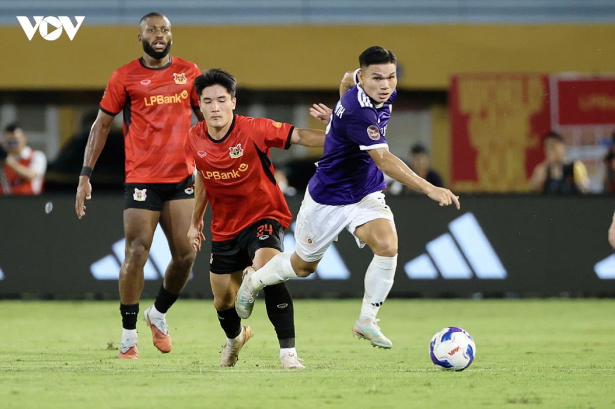 ket qua v-league hom nay 30 10 ha noi fc nguoc dong kich tinh truoc ninh binh hinh anh 26