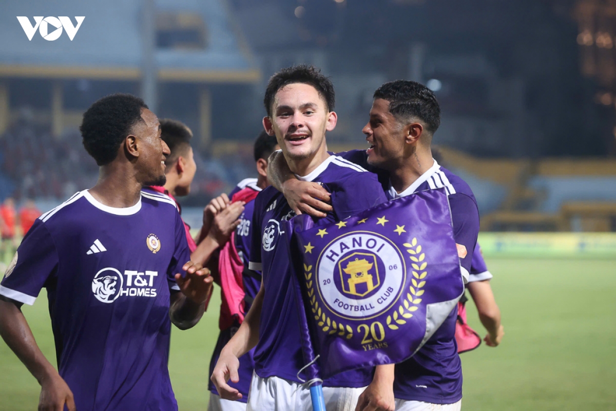 cau thu viet kieu toa sang, ha noi fc thang day cam xuc truoc ninh binh hinh anh 13