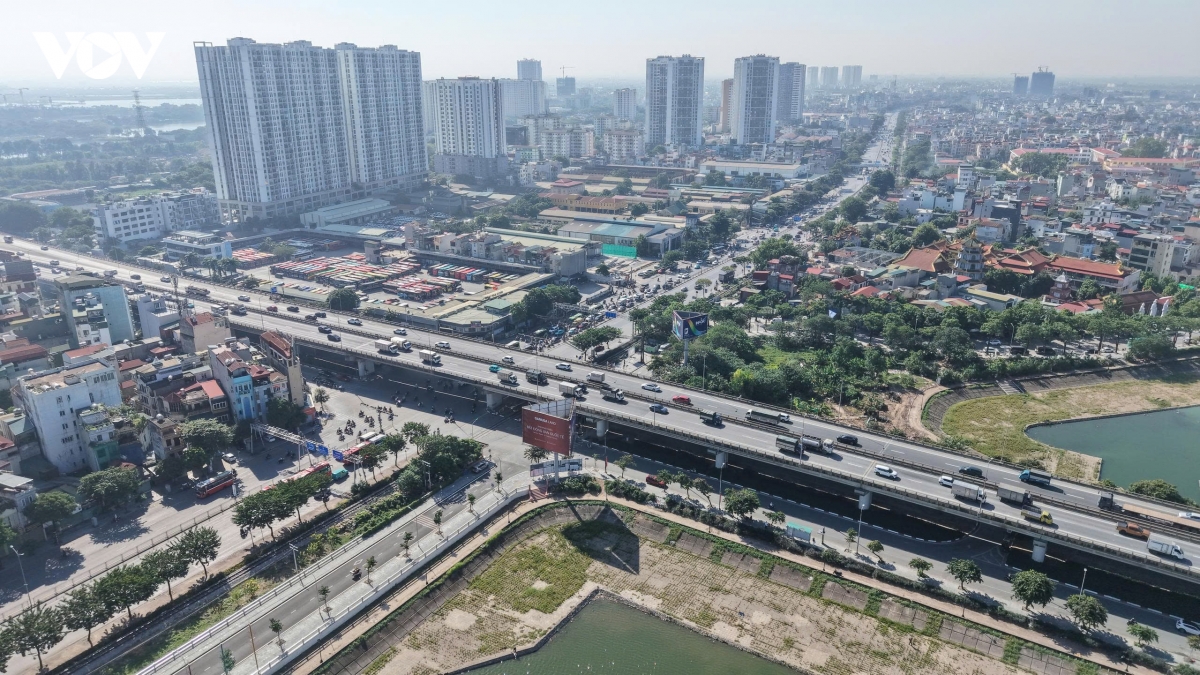 xen dai phan cach, mo rong duong, nut giao thong phia nam ha noi bot un tac hinh anh 1