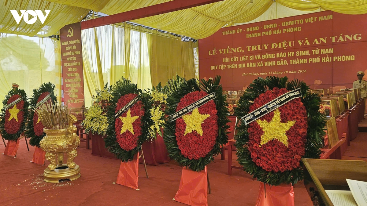 xuc dong le truy dieu, an tang hai cot liet si tai hai phong, can tho va tuyen quang hinh anh 38