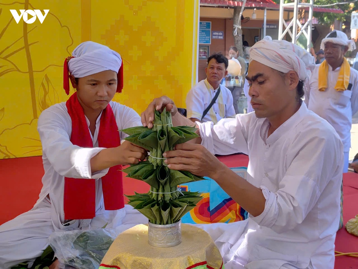 Dam bao an ninh, trat tu cho le hoi kate tai thap po sah inu o lam Dong hinh anh 3
