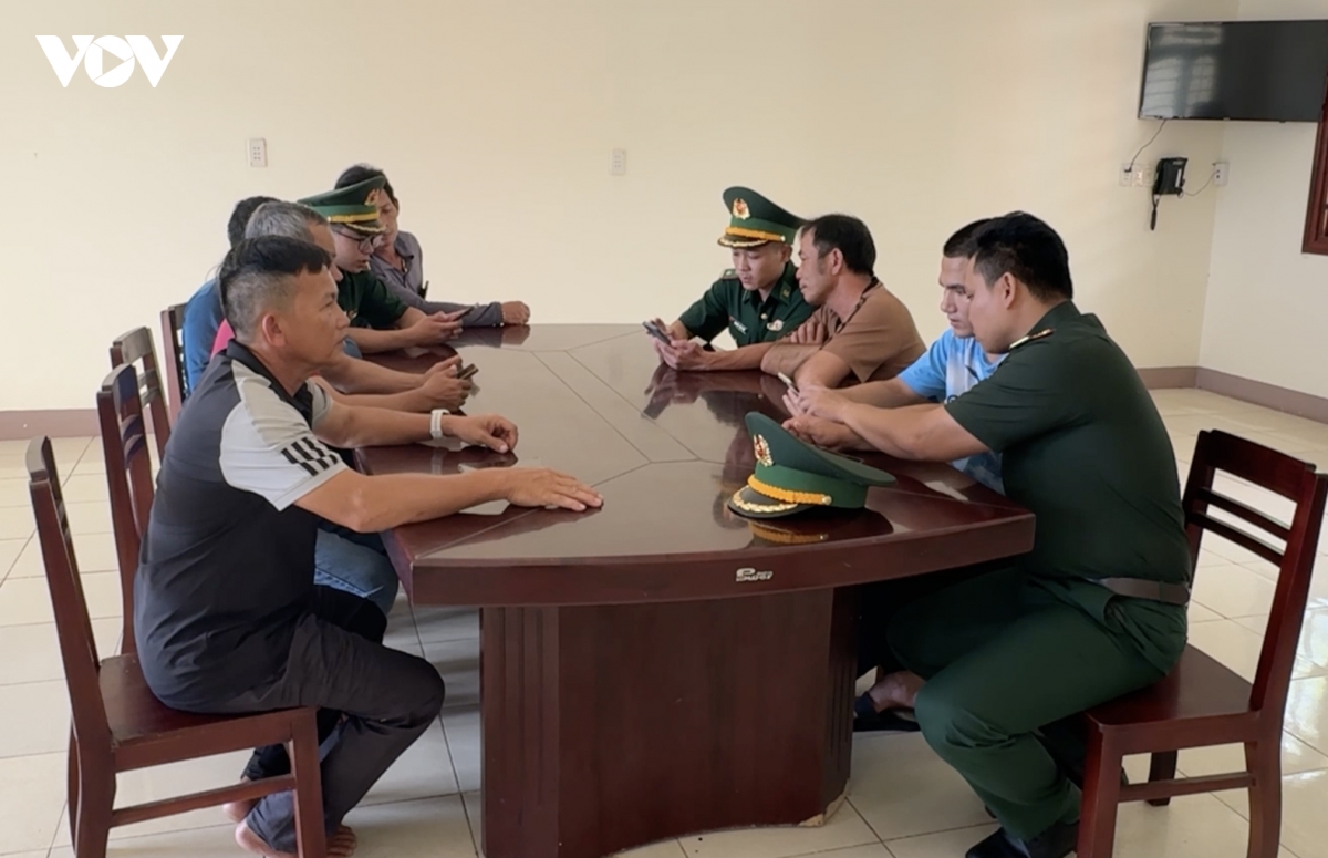 quang ngai day manh chuyen doi so thu tuc xuat nhap ben doi voi tau ca hinh anh 2