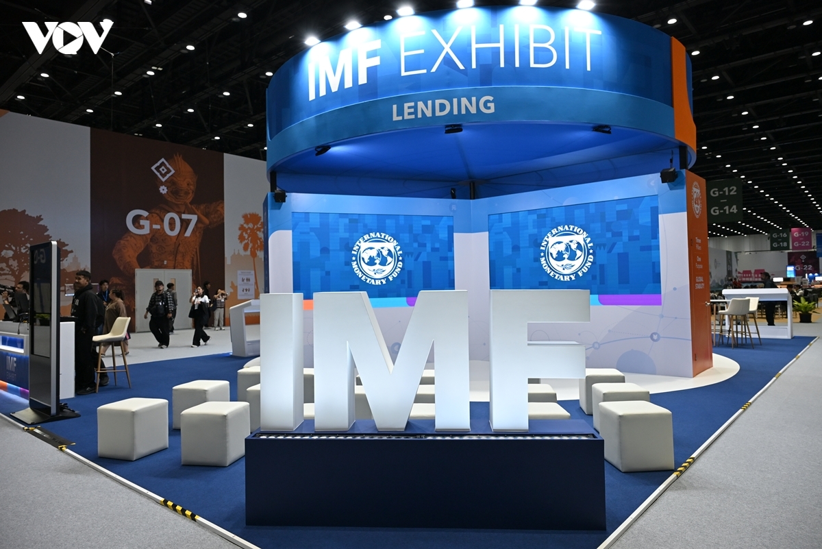 imf kinh te chau A tang truong vuot ky vong nhung phan hoa vi ai hinh anh 1