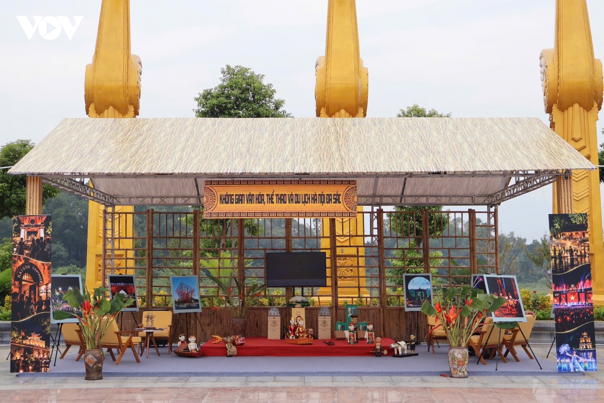du khach trai nghiem loat di san, phong tuc truyen thong tai ha noi hinh anh 9