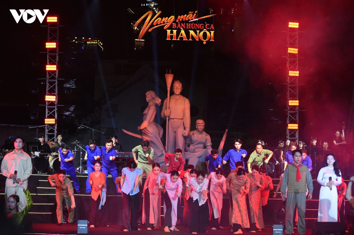  vang mai ban hung ca ha noi tri an cac the he chien si thu do hinh anh 5
