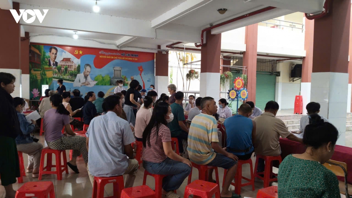 tp.hcm co hon 5,74 trieu luot kham suc khoe toan dan hinh anh 2