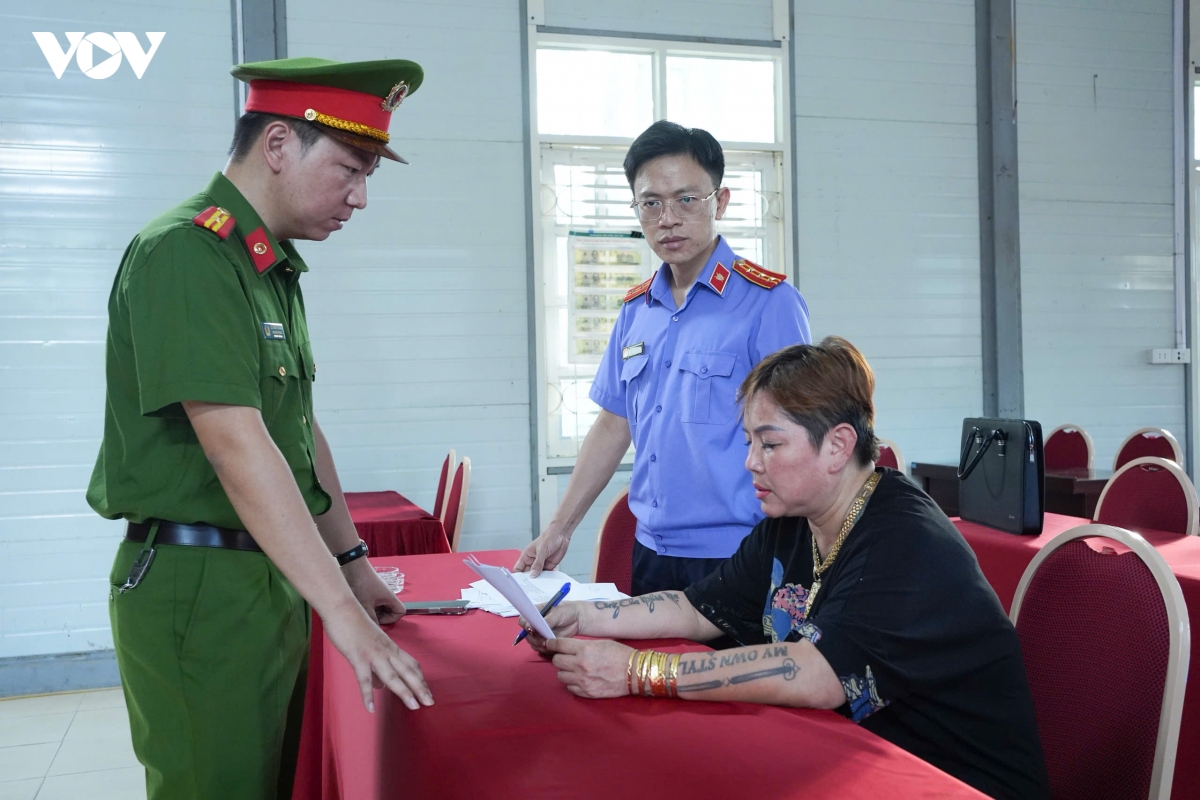 khoi to tiktoker thao ran ri moc chau cho vay nang lai hinh anh 2