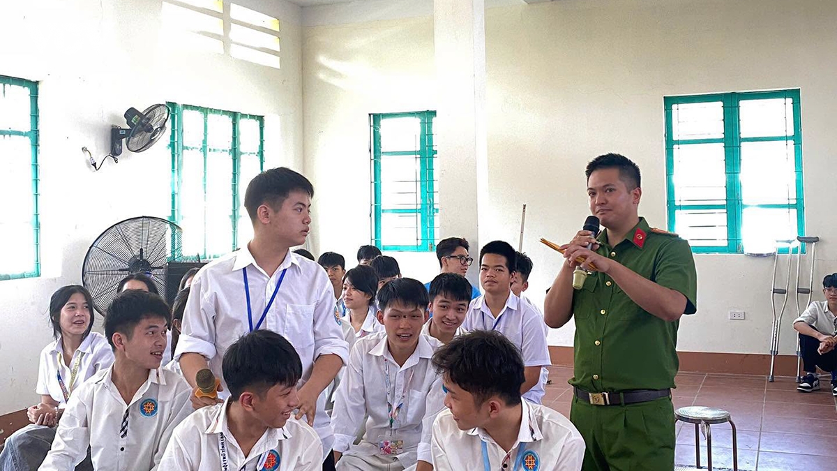 Giữ mình trước những chiếc bẫy trên không gian mạng