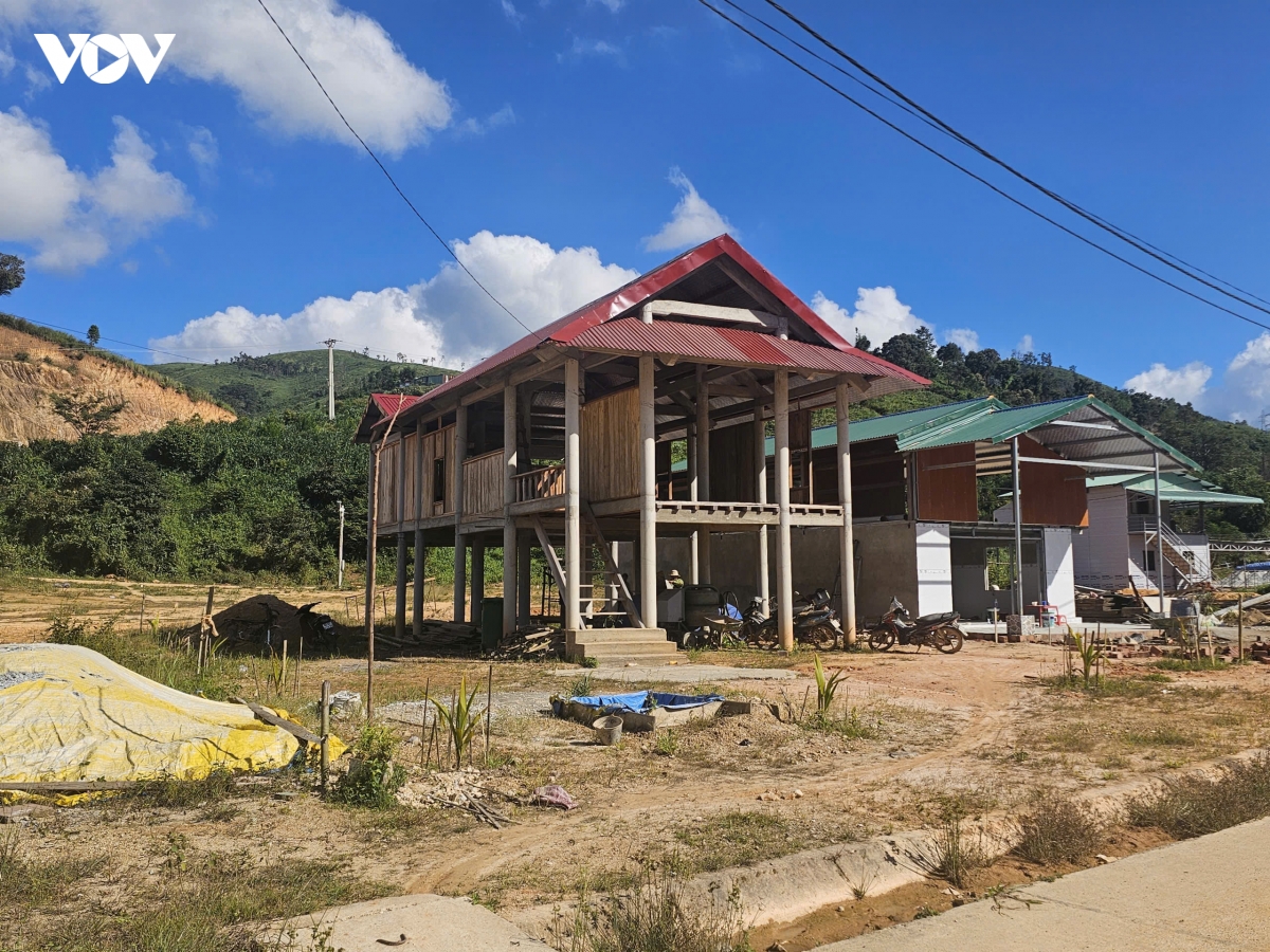 quang ngai tai dinh cu an toan, on dinh gan voi bao ton van hoa vung cao hinh anh 5