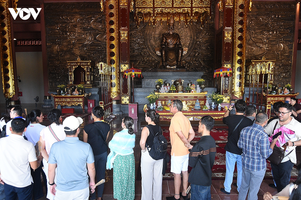le hoi van hoa the gioi tai ha noi lan toa sac mau 54 dan toc viet nam hinh anh 2