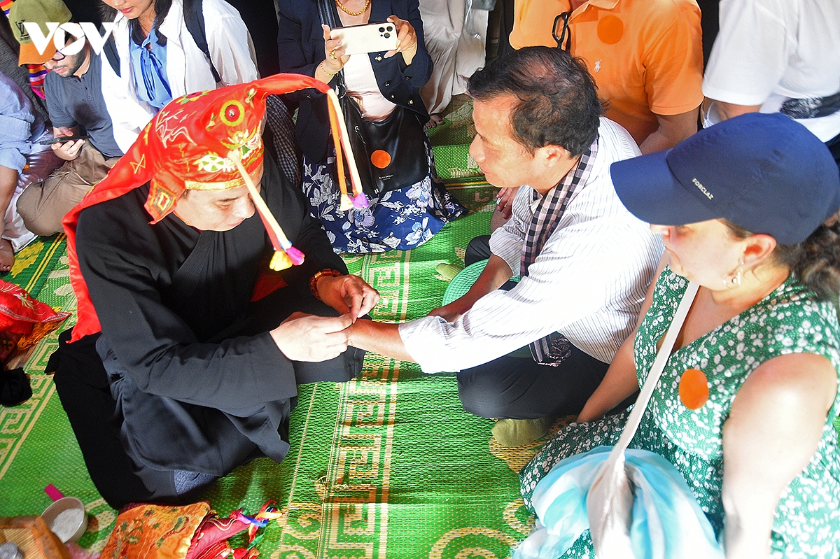le hoi van hoa the gioi tai ha noi lan toa sac mau 54 dan toc viet nam hinh anh 1
