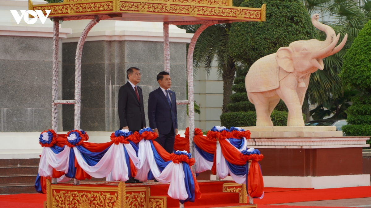 le don thu tuong le minh hung tham chinh thuc chdcnd lao hinh anh 2
