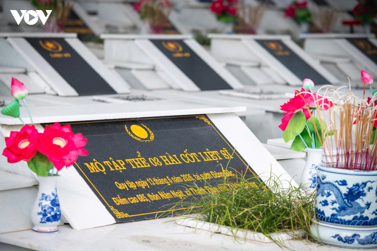 noi an nghi cua 93 hai cot liet si tai nghia trang liet si vi xuyen hinh anh 9