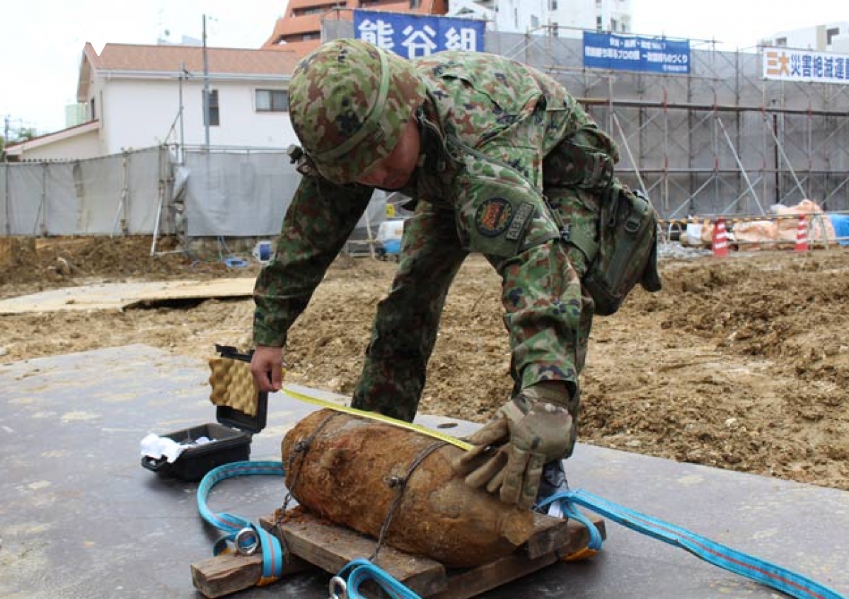 Ô nhiễm bom mìn sau chiến tranh tại Nhật Bản vẫn rất nặng nề