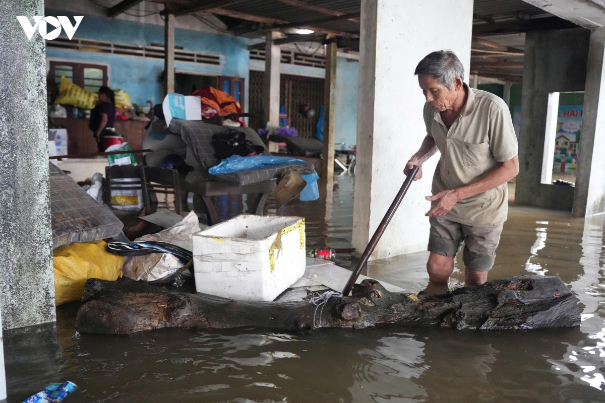mua lon gay ngap cuc bo tai nhieu khu dan cu o quang ngai hinh anh 2