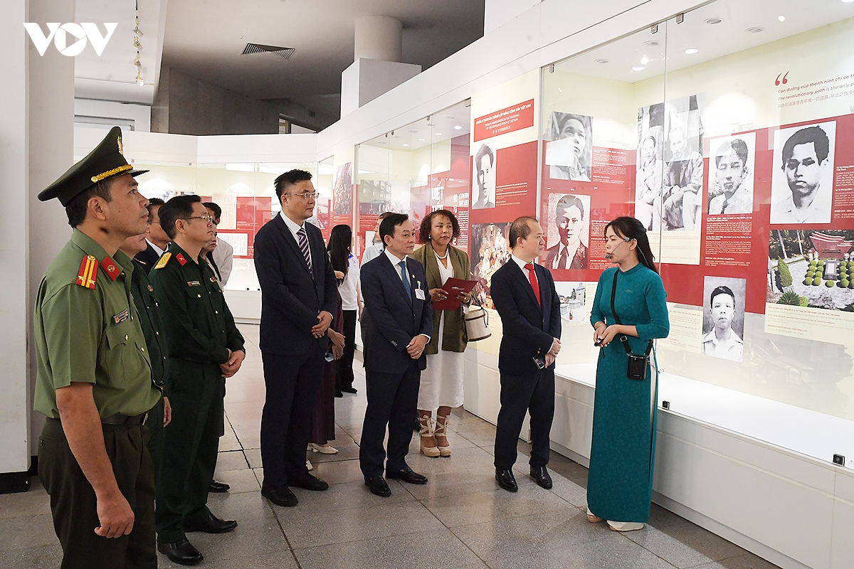 bao tang ho chi minh khai mac trung bay chuyen de ve khoi nghia quang chau hinh anh 3