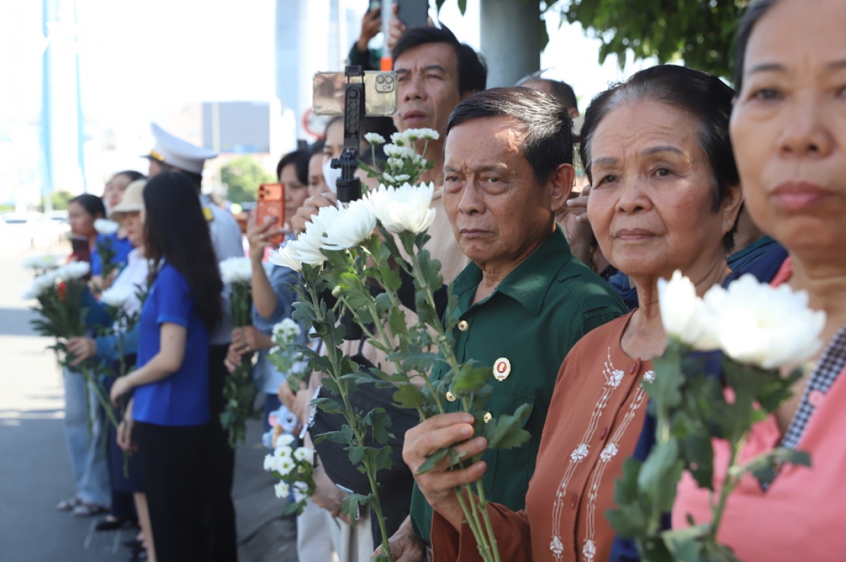 mot cuoc tien dua, nhieu noi mong cho hinh anh 4