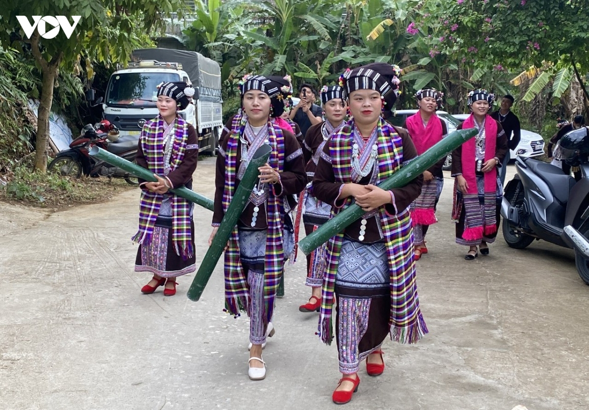 gin giu hon van hoa dan toc lu o lai chau hinh anh 6