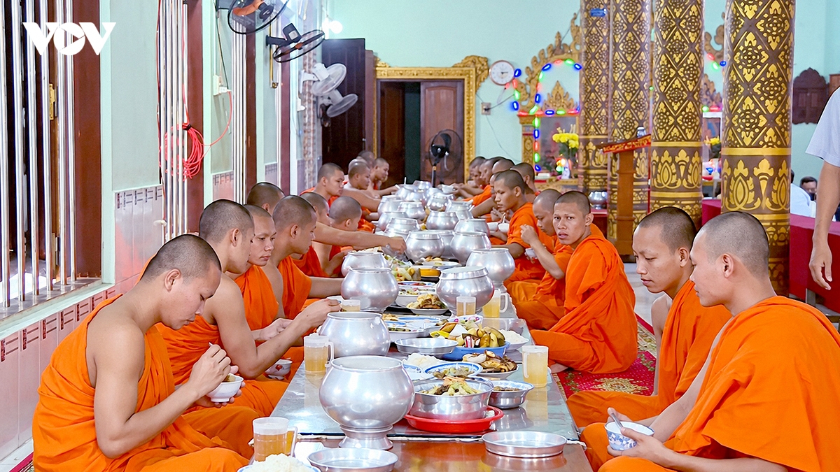 le dat bat hoi net dep bao hieu cua dong bao khmer hinh anh 3