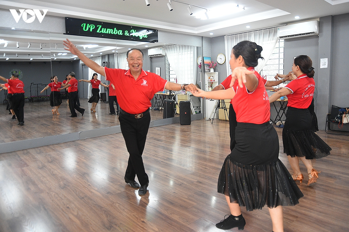 nha van hoa to dan pho xuan la 2 Diem hen van hoa va cong nghe hinh anh 14