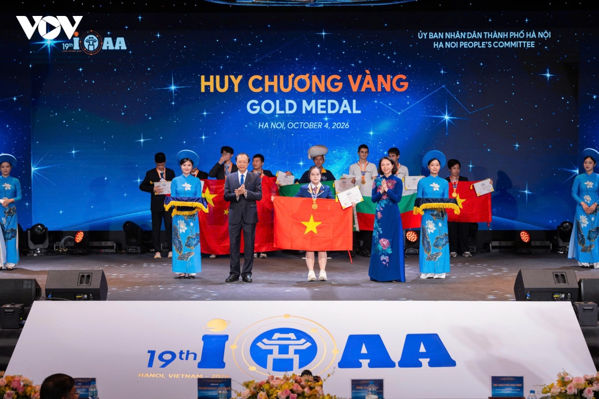 Việt Nam giành 6 huy chương vàng Olympic Vật lý thiên văn quốc tế