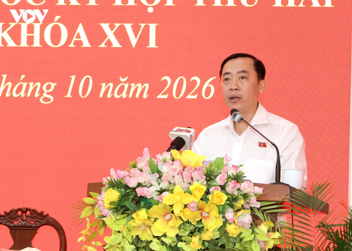 Doan dai bieu quoc hoi thanh pho can tho tiep xuc cu tri truoc ky hop thu hai hinh anh 2