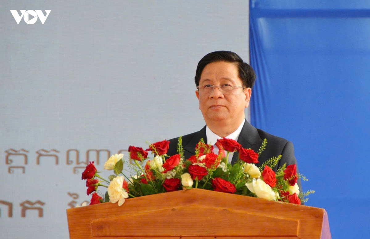 phat huy loi the cua khau quoc te khanh binh - chrey thom hinh anh 1
