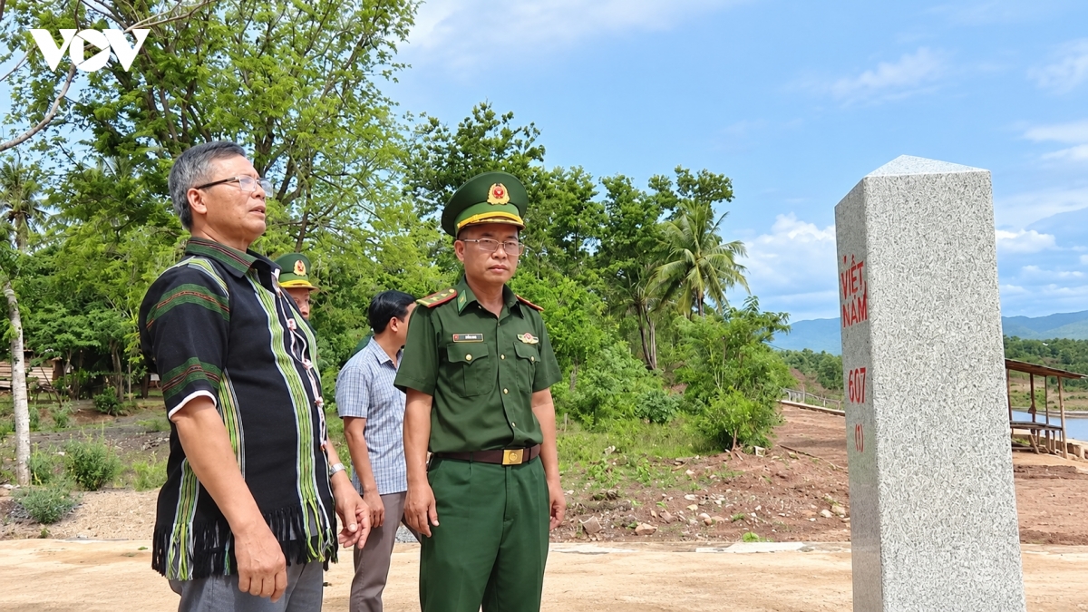 phat huy vai tro gia lang, truong ban trong xay dung vung bien gioi vung manh hinh anh 4