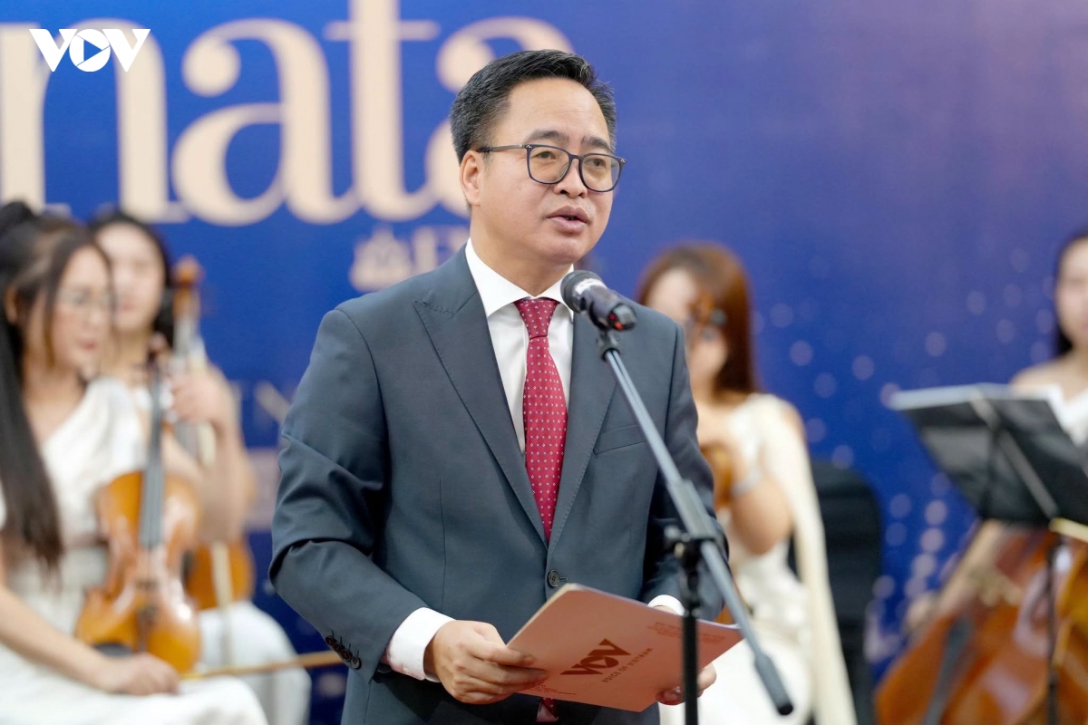 vov sonata - fm89 tao mot dong chay am nhac tinh hoa 24 24h tren song phat thanh hinh anh 1