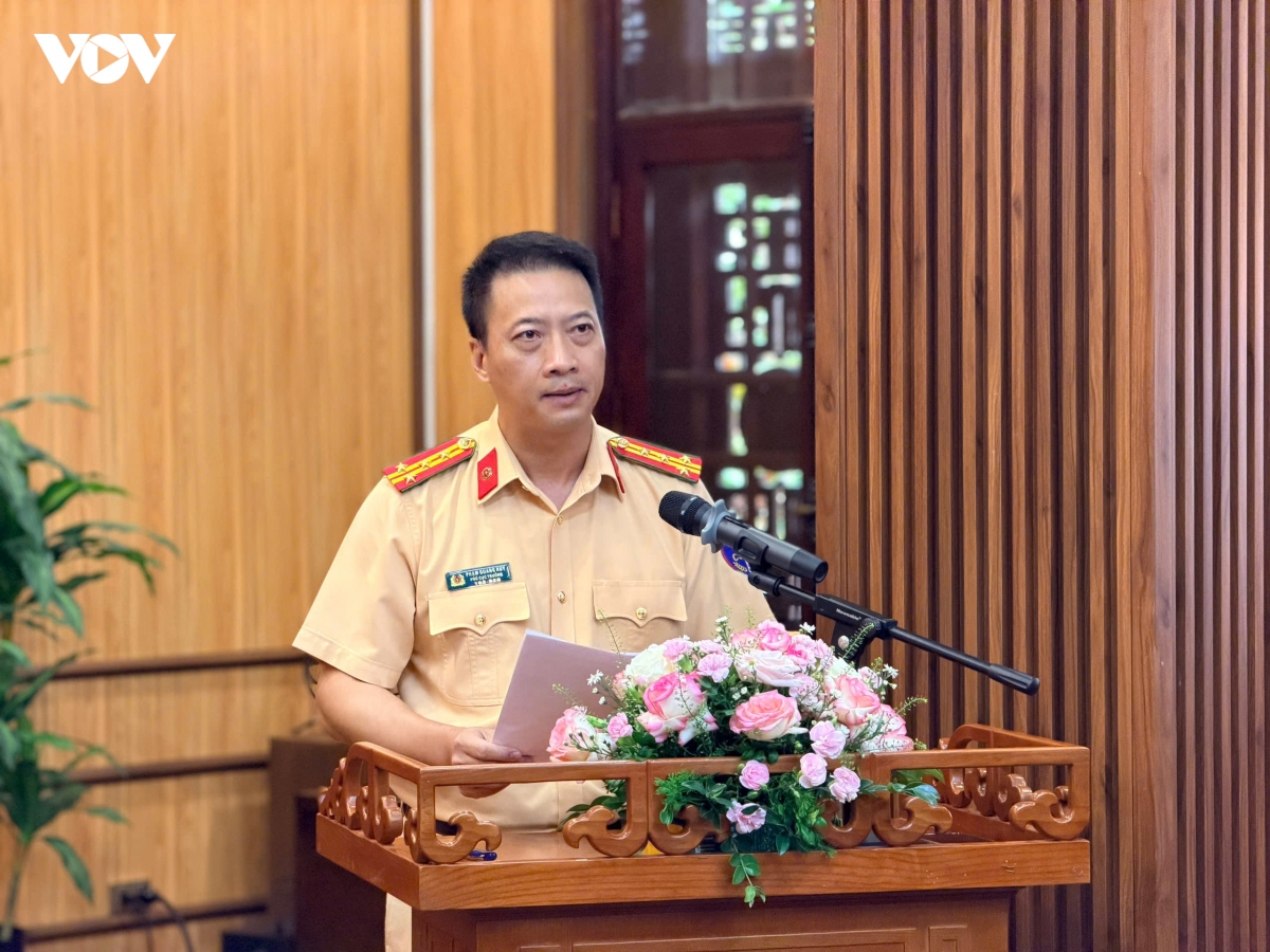 hon 1,17 trieu tang ni, phat tu duoc tuyen truyen phap luat ve giao thong hinh anh 2