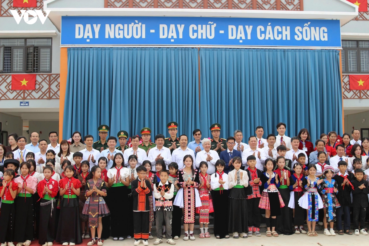 nang cao chat luong giao duc tai cac truong noi tru lien cap o Dien bien hinh anh 3