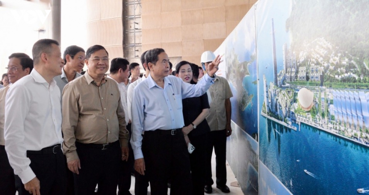 na president inspects progress of projects serving apec 2027 picture 10