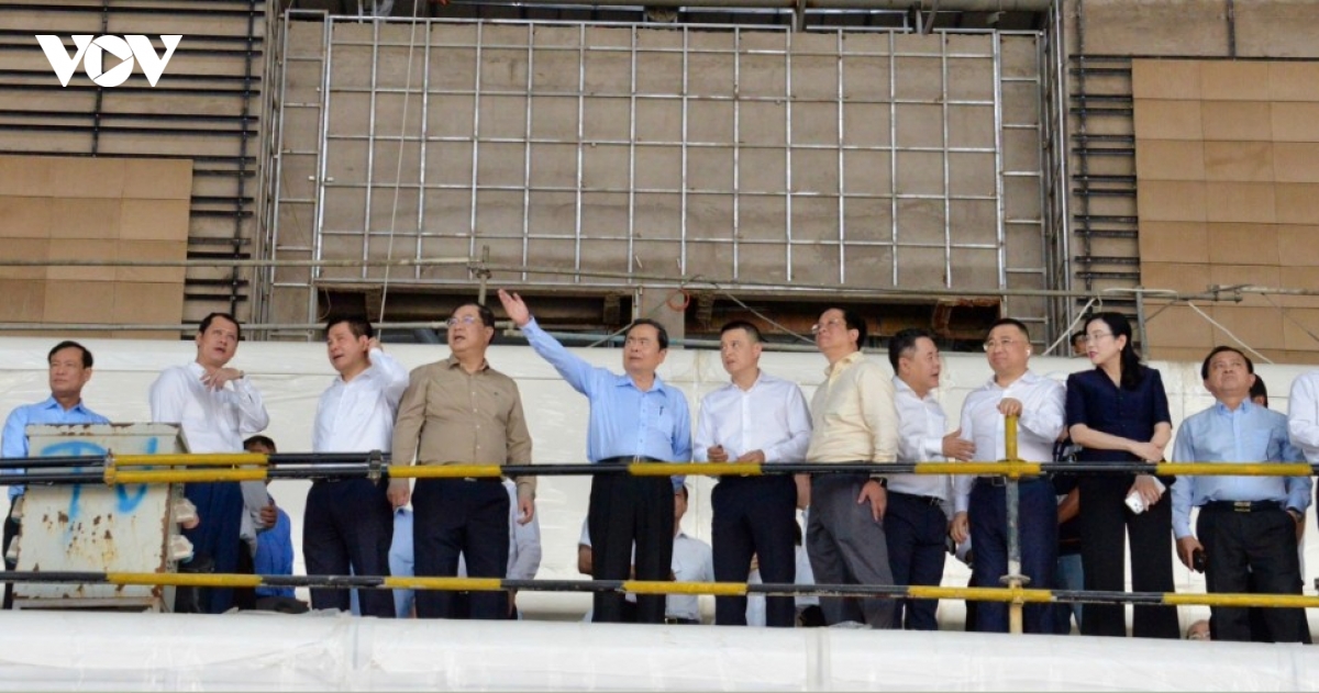 na president inspects progress of projects serving apec 2027 picture 12