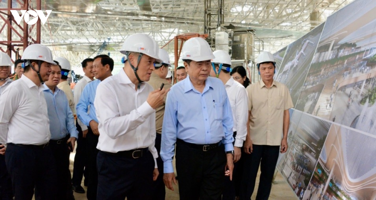 na president inspects progress of projects serving apec 2027 picture 2