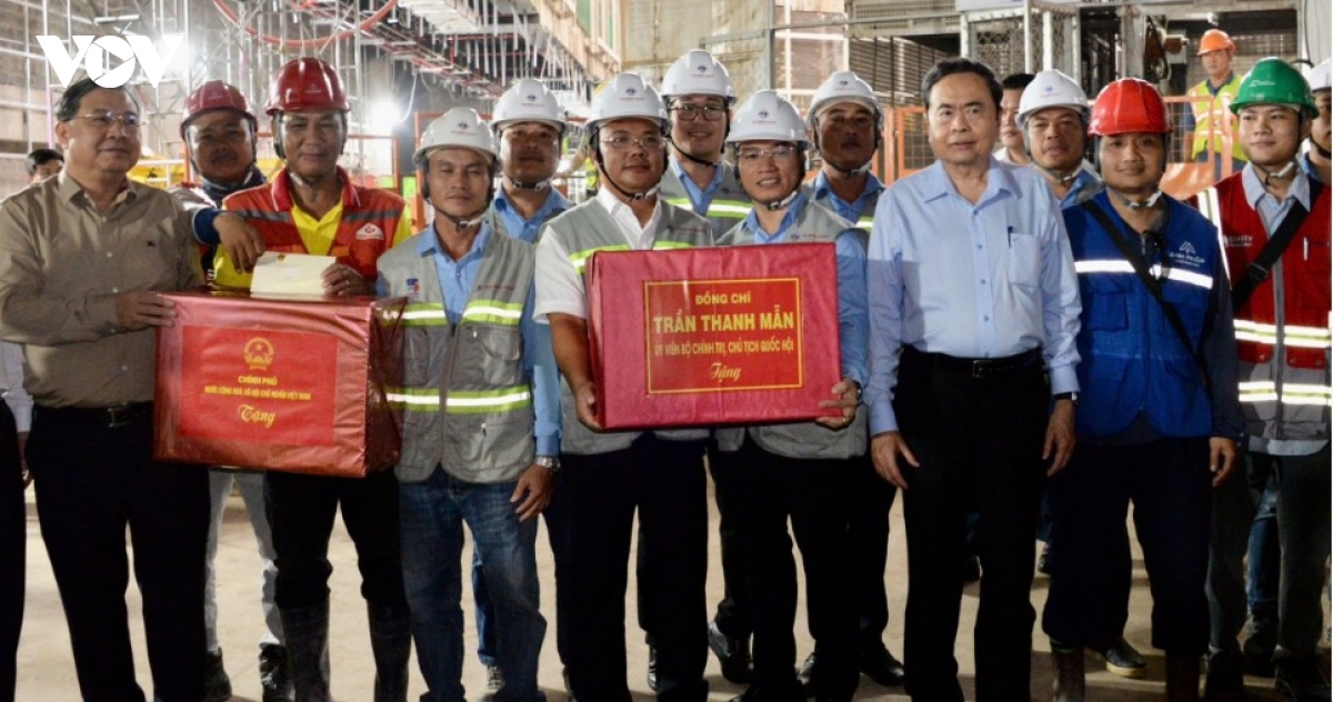 na president inspects progress of projects serving apec 2027 picture 4