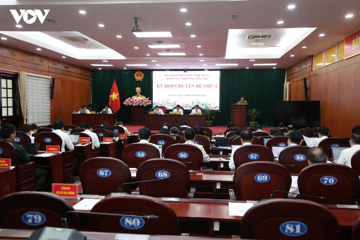 son la xem xet 23 nghi quyet, don luc dat muc tieu tang truong 8 hinh anh 1