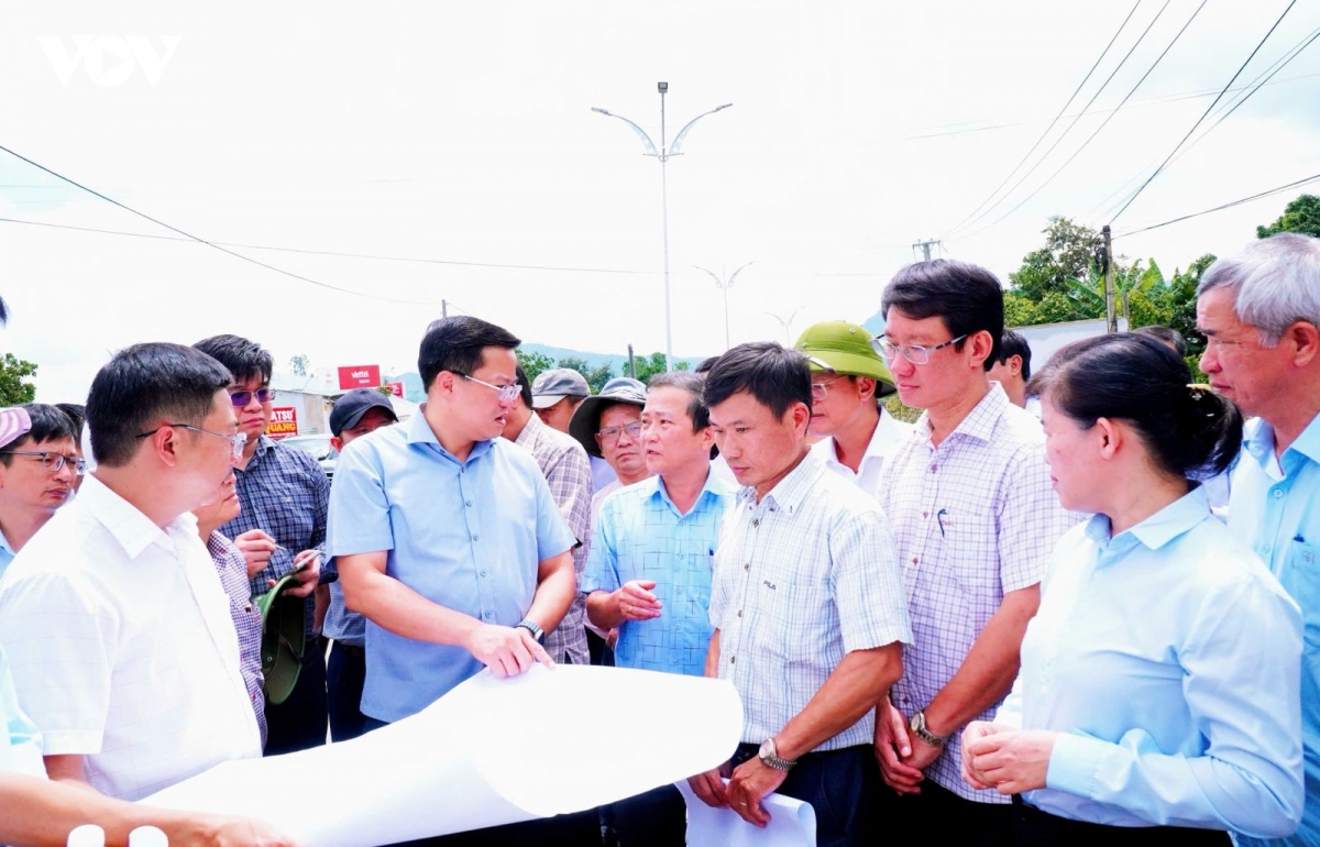 quang ngai go diem nghen, phan dau tang truong 2 con so hinh anh 1