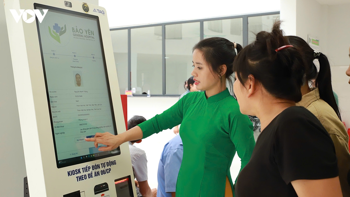 lao cai Dot pha 258 ty dong dua y te chat luong cao ve tan xa hinh anh 2