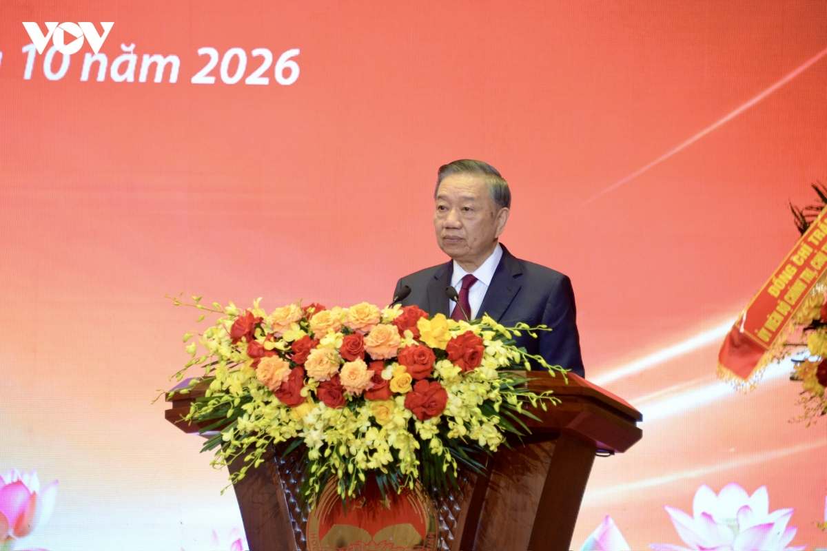 cong tac ly luan giu vai tro nen tang doi voi nang luc lanh dao, cam quyen cua Dang hinh anh 1