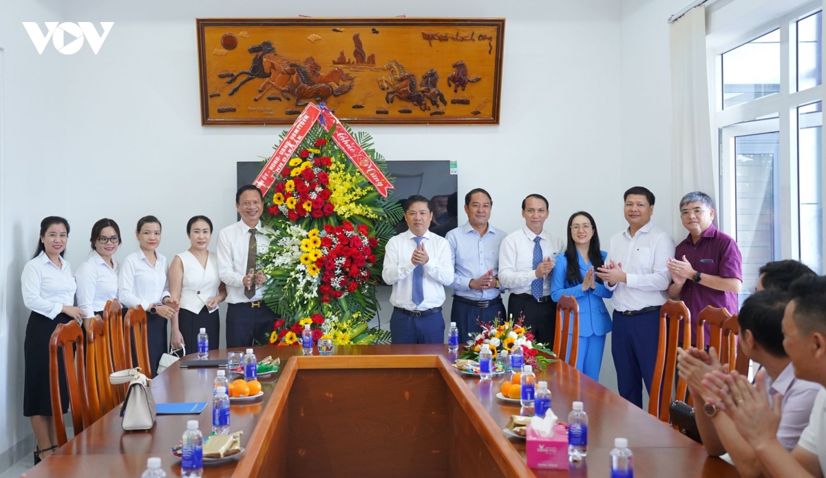 Dak lak ky vong doanh nghiep tu nhan tao 70 nguon luc phat trien hinh anh 2