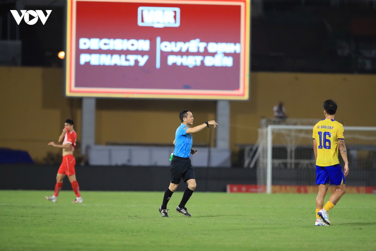 the cong viettel danh roi chien thang truoc 10 nguoi cua bac ninh fc hinh anh 4