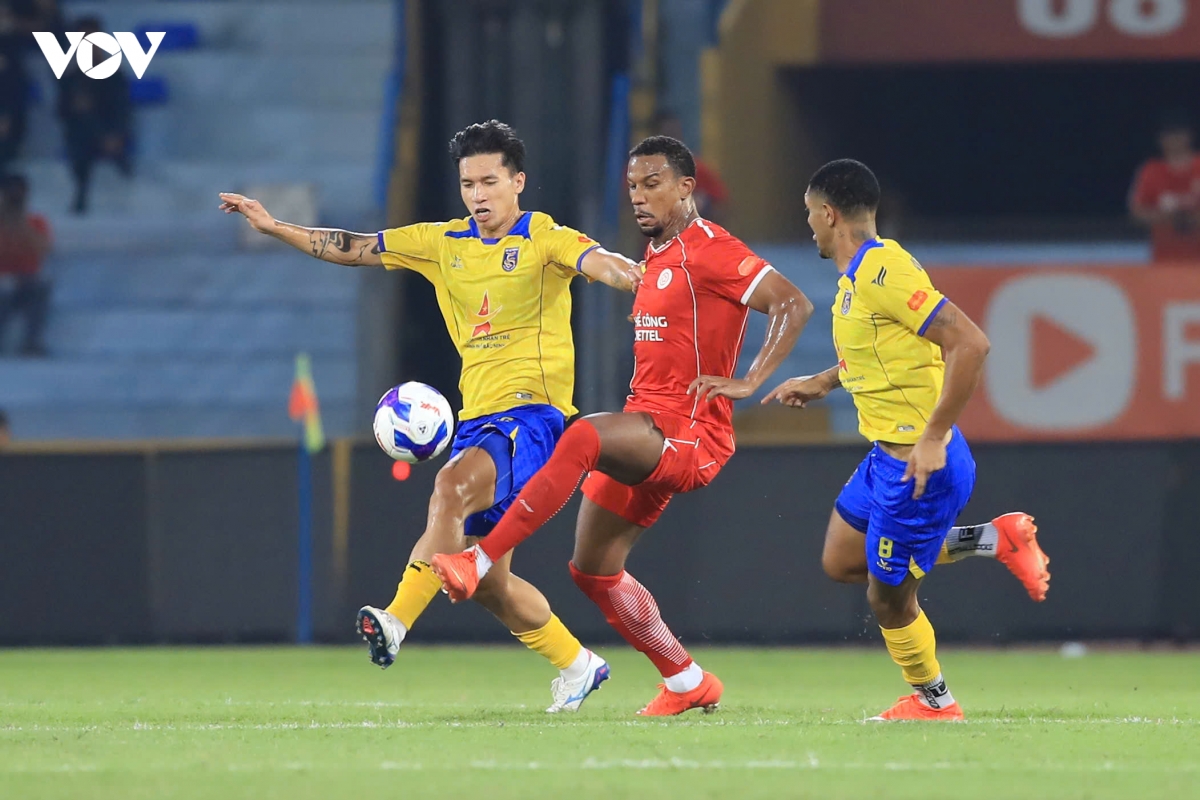 the cong viettel danh roi chien thang truoc 10 nguoi cua bac ninh fc hinh anh 13