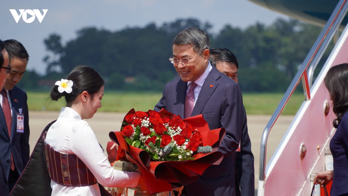 thu tuong le minh hung den thu do vieng chan bat dau chuyen tham chinh thuc lao hinh anh 2