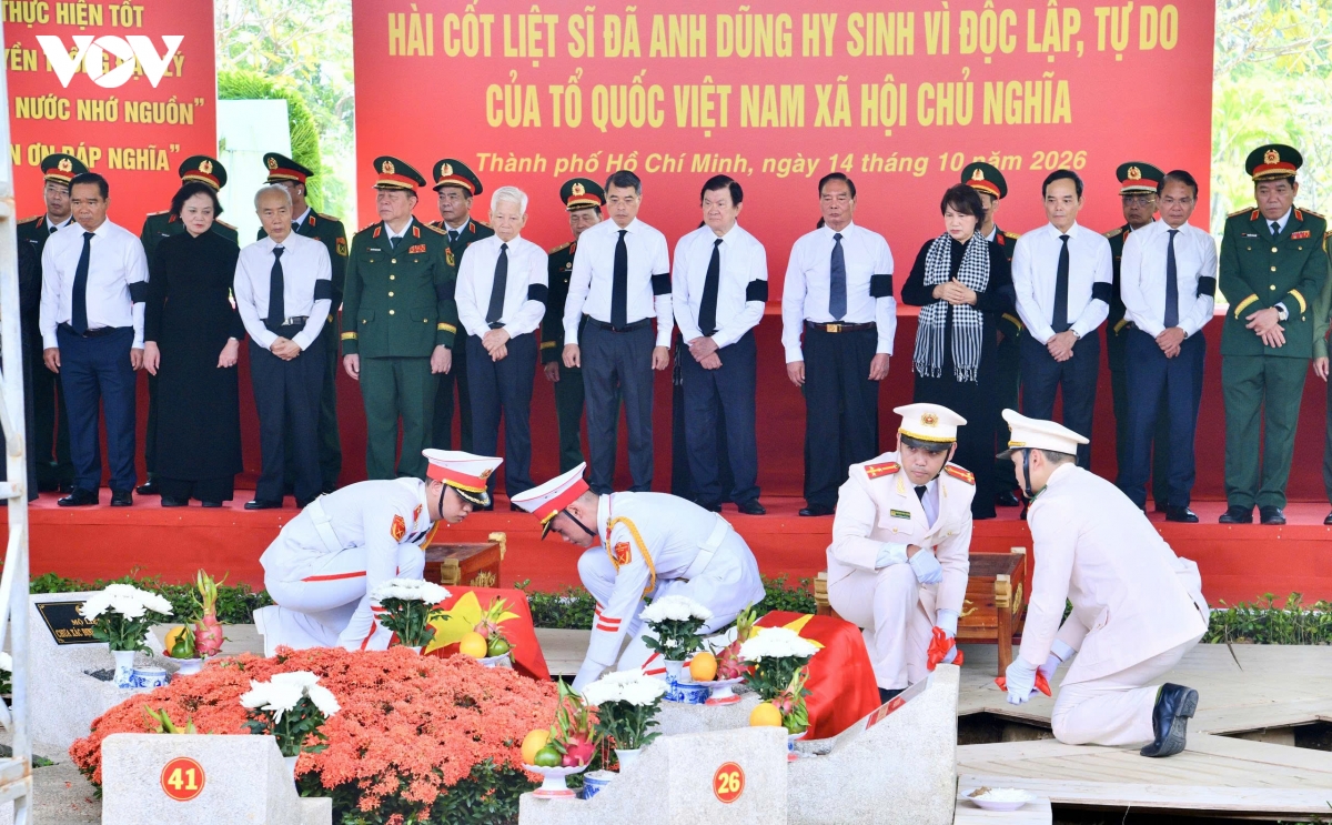 thu tuong du le an tang hai cot liet si tai nghia trang liet si thanh pho ho chi minh hinh anh 3